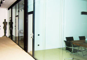 Modern business style: UALCOM for private office in Kiev.