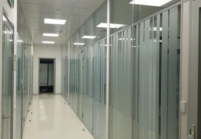 Standard and non-standart decision with UALCOM Orman - Lux partitions.